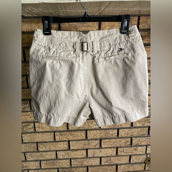 Tommy Hilfiger khaki shorts - Picture 3 of 6
